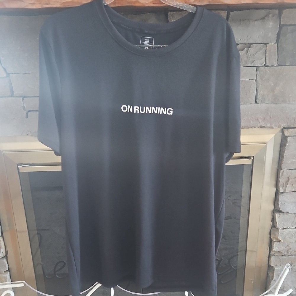Mens On Running XL Shirt